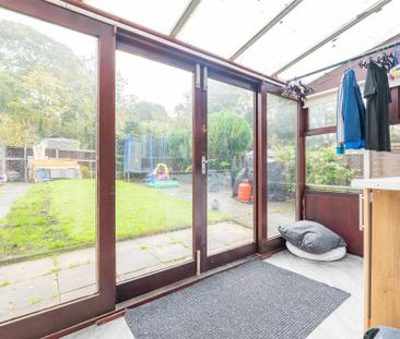 3 bedroom end of terrace house to rent - Photo 3