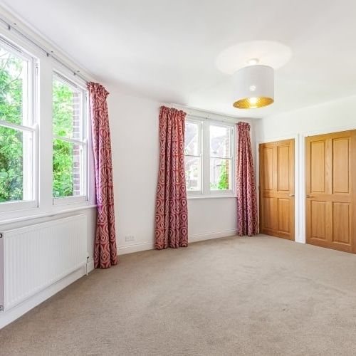 Kingston Road, Jericho - Photo 1