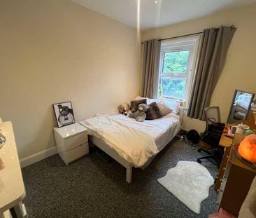 Livingstone Road, SO14 - Photo 3