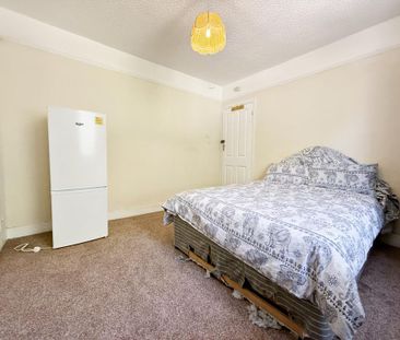 House share to rent - Photo 4