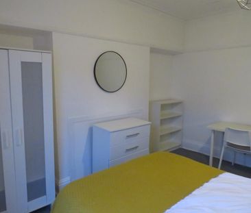 27 Furzehill Road - Photo 6