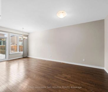 371 WARMSTONE DRIVE - Photo 1