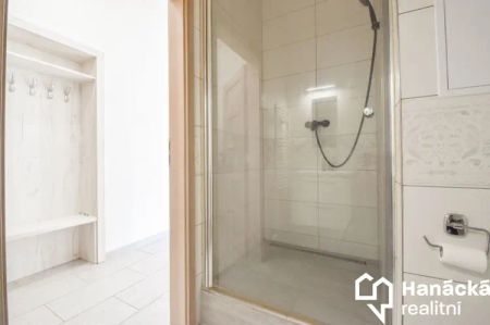 Pronájem bytu 3+kk ul. Jeremenkova, Olomouc - Fotografie 3