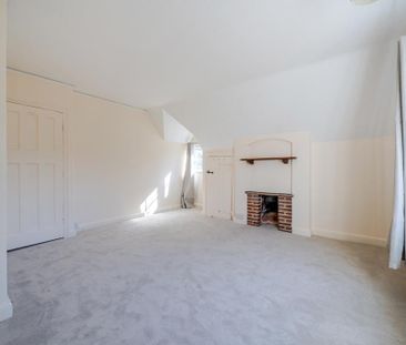 3 bedroom detached house to rent - Photo 2