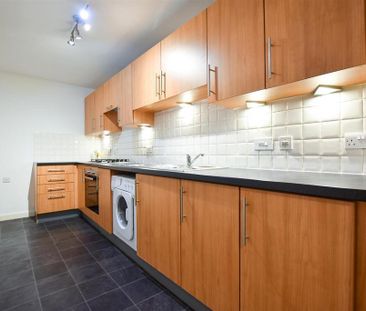 2 bedroom flat to rent - Photo 6