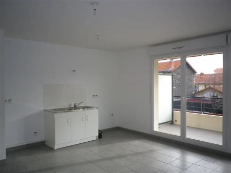 Location appartement 3 pièces - 56.82m² à Clermont ferrand (63000) - Photo 3