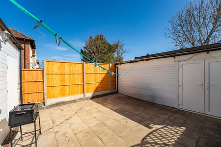 Northcote Avenue, Southall - Photo 2