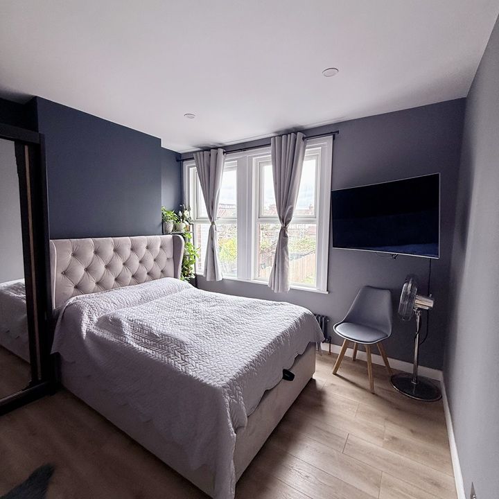 2 Bed Terraced House, Haslemere Road, CR7 - Photo 1