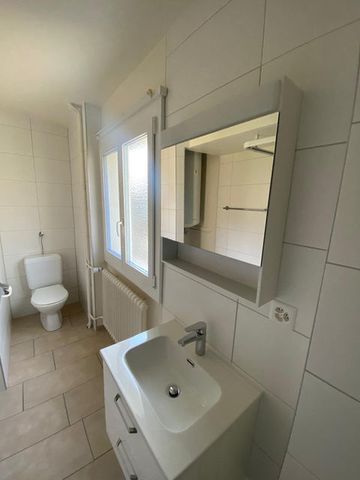 SAINT-IMIER - APPARTEMENT DE 3 PIÈCES - Photo 5