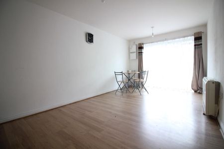 Bennett Close, Hounslow - Photo 2