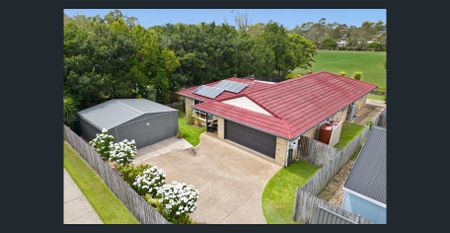 Spacious Family Home with a large shed - Photo 5