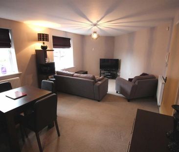 2 bedroom ground floor flat to rent - Photo 2