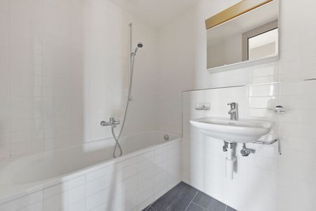 Modern apartment with a magnificent view - Photo 4