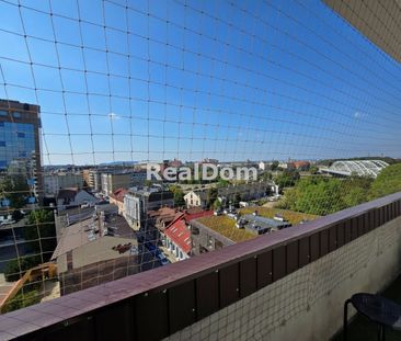 Kraków, Podgórze, Stare Podgórze, pl. Bohaterów Getta - Photo 4