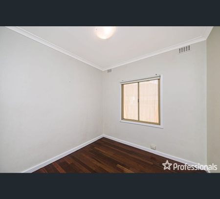 40 Kilmurray Way, Balga, WA 6061 - Photo 4