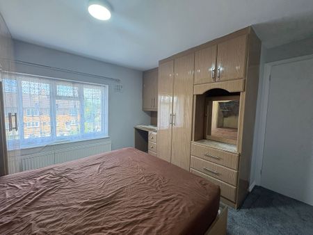 Rowan Road, West Drayton, UB7 7UD - Photo 5