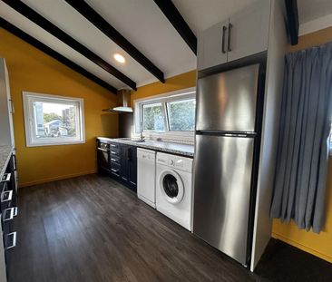 Modern two bedroom townhouse in Linwood! - Photo 5