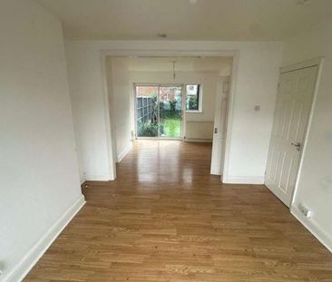 Eastcote Lane, Harrow, HA2 - Photo 5