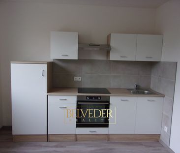 Pronájem bytu 2+kk 38 m² - Photo 1