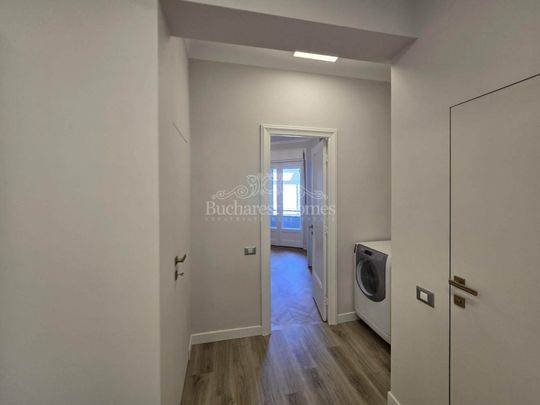 Little Paris Restaured Art Deco, Two Bedrooms, Downtown - Photo 1