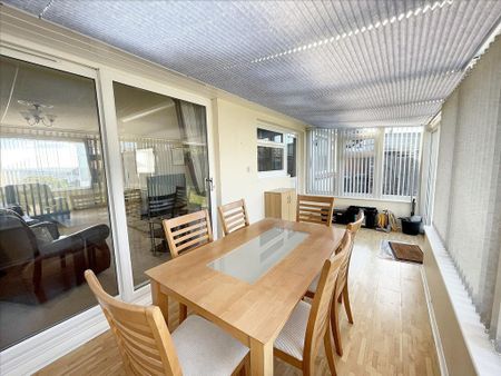 3 bedroom detached bungalow to rent - Photo 5