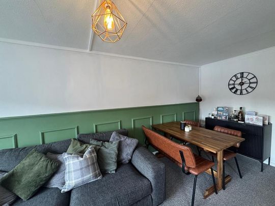 2 bedroom house to rent - Photo 1