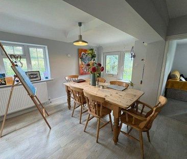 2 bedroom end of terrace house to rent - Photo 3