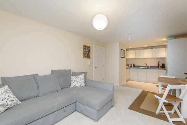 1 Bed Flat, Clayewater Court, BS5 - Photo 1