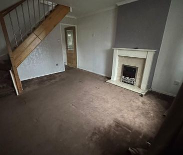 2 bedroom semi-detached house to rent - Photo 2