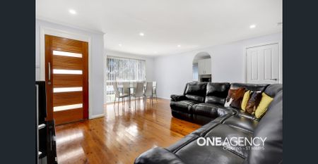 UPDATED 3-BEDROOM HOME IN A CONVENIENT ST CLAIR LOCATION!!! - Photo 2