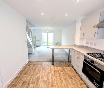 Heol Y Gylfinir, Llanilid, PONTYCLUN - Photo 5