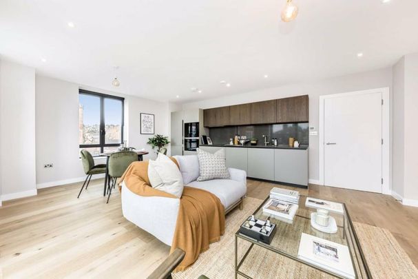 3 bedroom apartment to rent - Photo 1