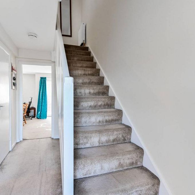 3 bedroom maisonette to rent - Photo 1