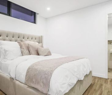 Gorgeous, Contemporary Apartment For Lease - Photo 3