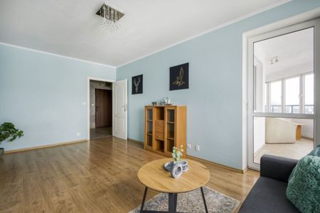 Wolna od zaraz kawalerka, tuż przy stacji metra - Zdjęcie 3