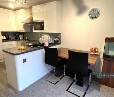 2 bedroom terraced house to rent - Photo 6