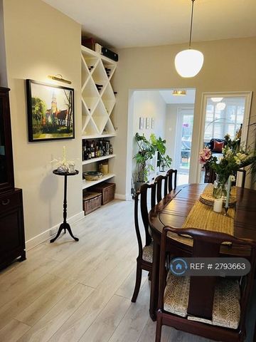 4 bedroom terraced house to rent - Photo 4