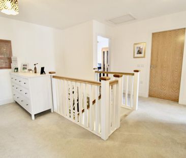 5 bedroom detached house to rent - Photo 3