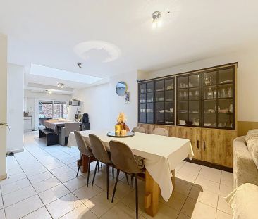 Goed gelegen woning met dubbele garage. - Photo 3