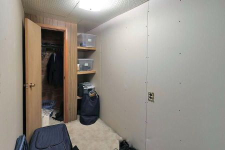 For Lease - 122 Rifle Range Road, Hamilton, Ontario - Photo 2