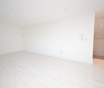 Station Road Finchley N3 - Photo 1