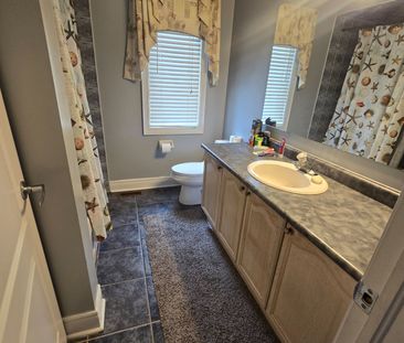 For Lease - 19 Red Plant Crescent Unit# Upper Bedroom, Brampton, On... - Photo 1