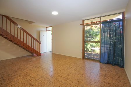 2/612 Old Cleveland Road, 4152, Camp Hill Qld - Photo 4