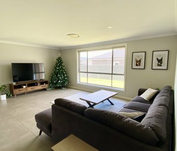 Ideal family rental in North Tamworth! - Photo 3