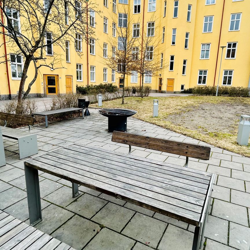 Västra Åsgatan 25 - Photo 1