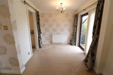 3 bedroom apartment to rent - Photo 5