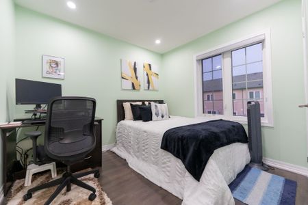 For Lease - 275 Ellen Davidson Drive, Oakville, Ontario - Photo 5