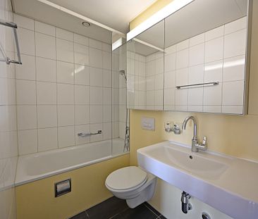 Schöne 3.5-Zimmerwohnung an der Route du Châtelet 8 in Freiburg - Photo 4