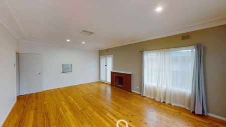 FOUR BEDROOM HOME IN NORTH DUBBO - Photo 5
