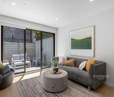 Balwyn High School Zoned Townhouse Style Apartment - Photo 2